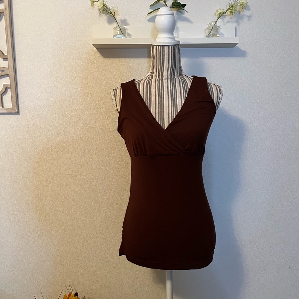 Brown Cabi tank top. Size M. ❤️
